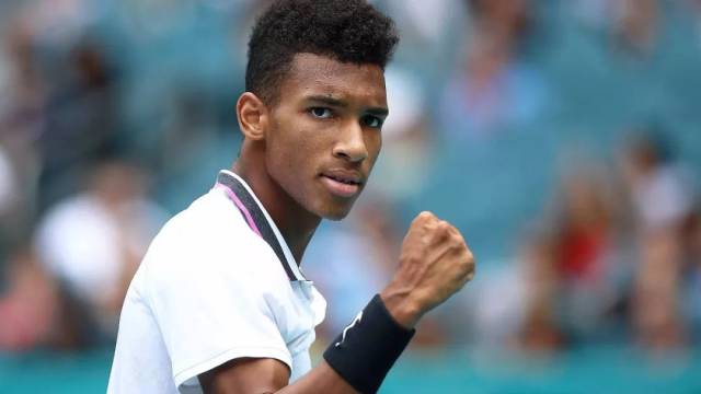 于曼城强大 于曼城强大