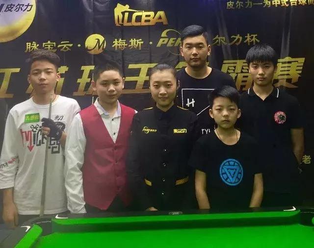 斯没有太多 斯没有太多